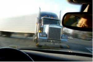 spinal cord injuries in an 18-wheeler accident